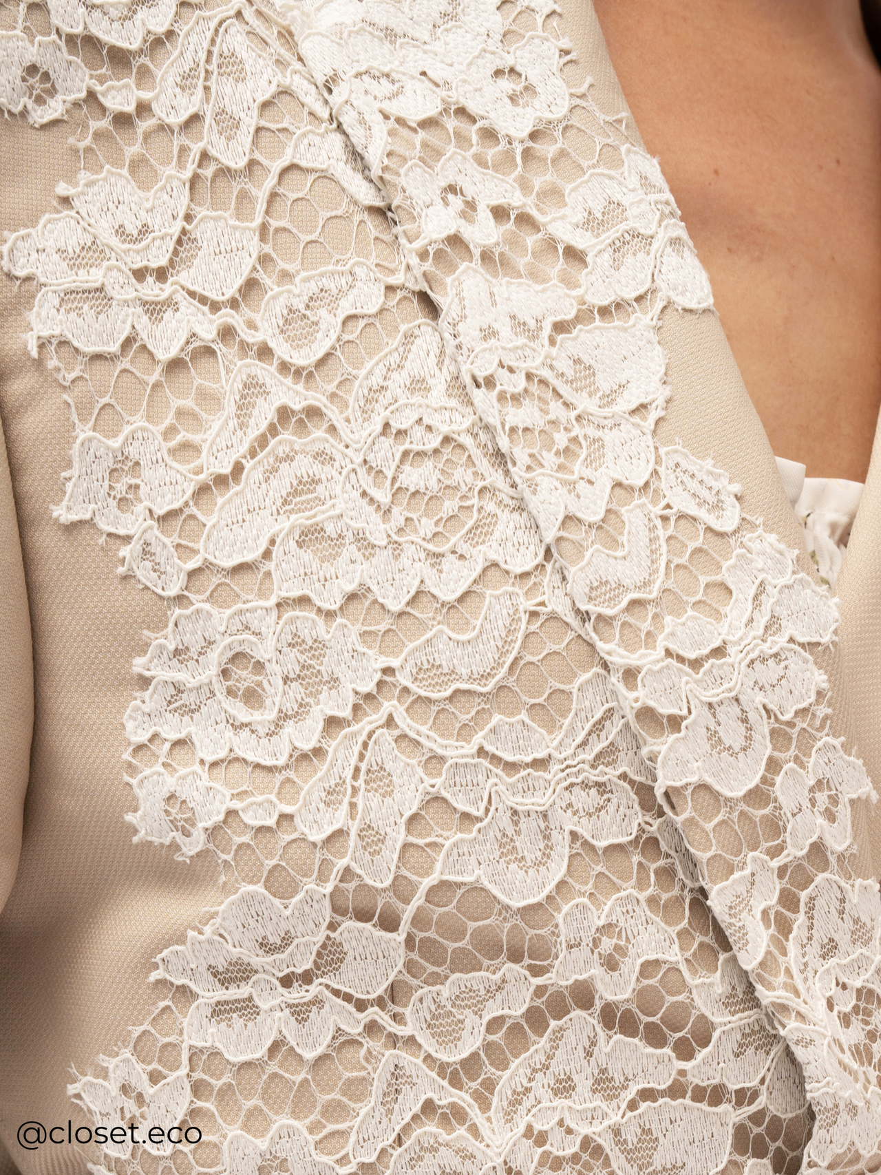 Hanakotoba – Beige Lace Blazer