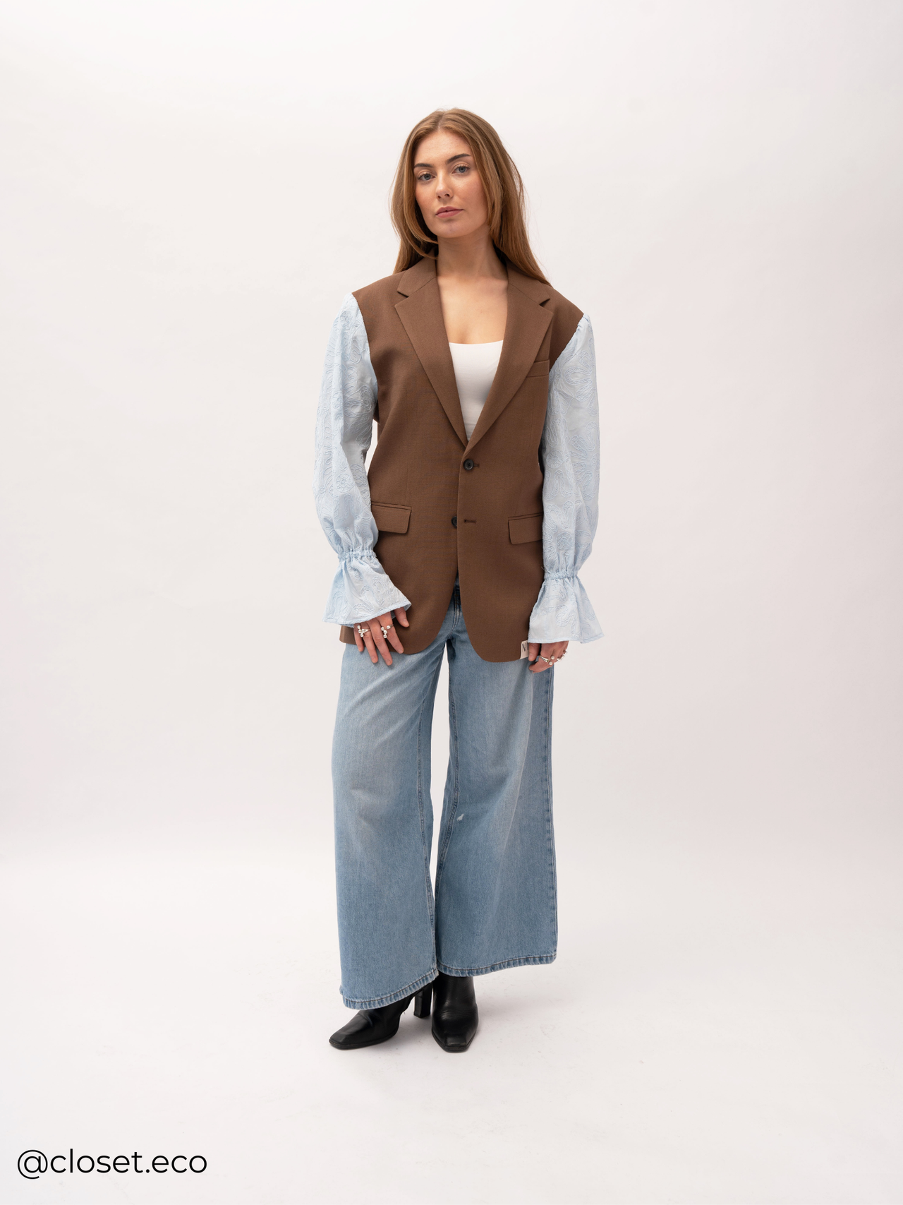 Sorana - Brown Blazer Embroidery